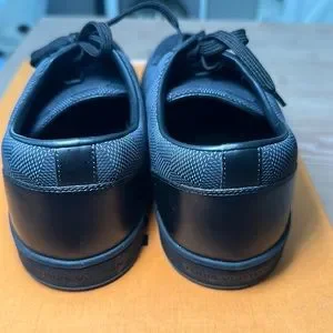 LOUIS VUITTONブラック スエード メッシュ スニーカー LOUIS VUITTON】メッシュスニーカー ショーアップライン 10